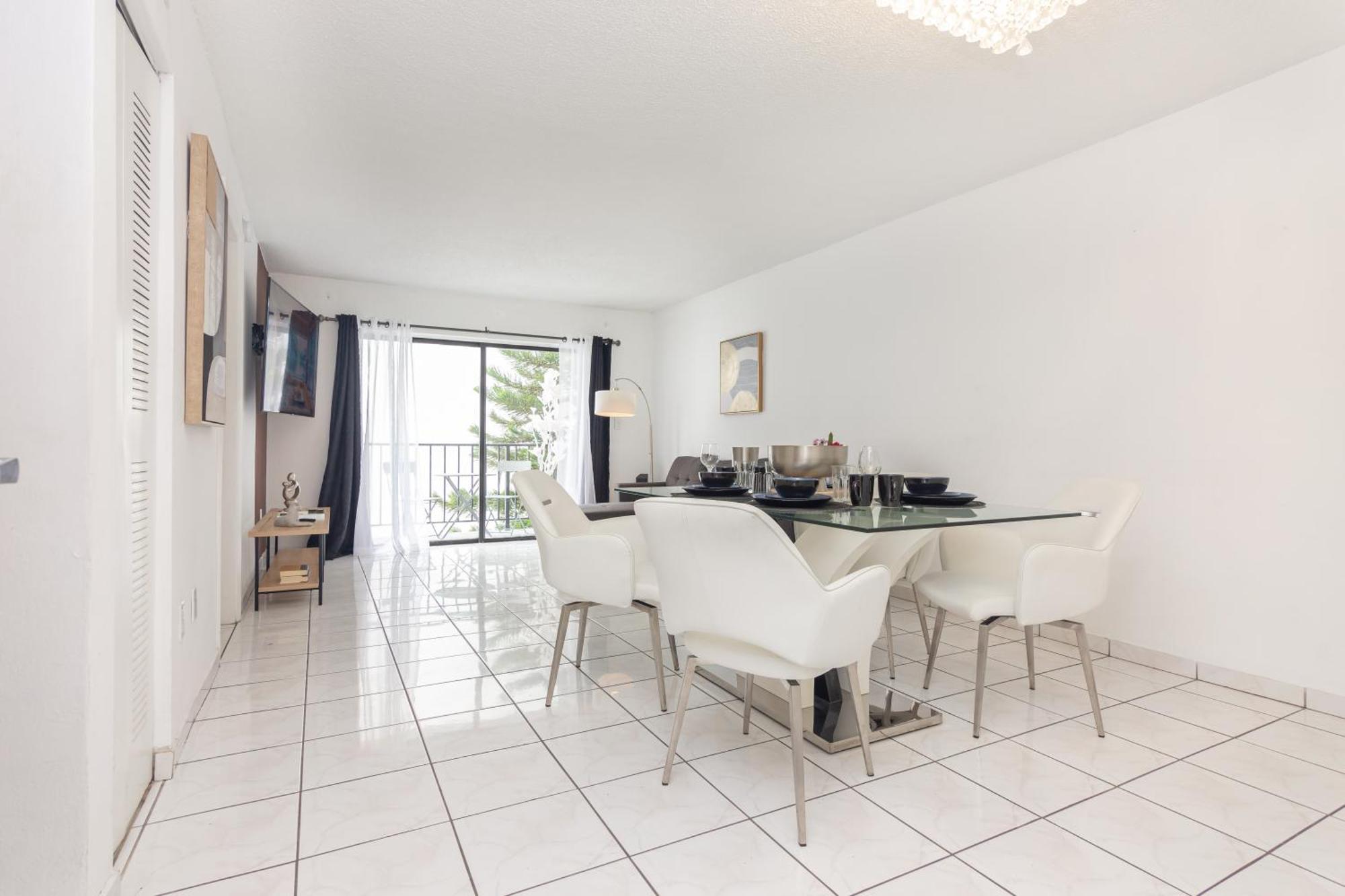 One Bedroom Apartment - With Parking & Balcony - Heart Of Wynwood Miami Eksteriør bilde