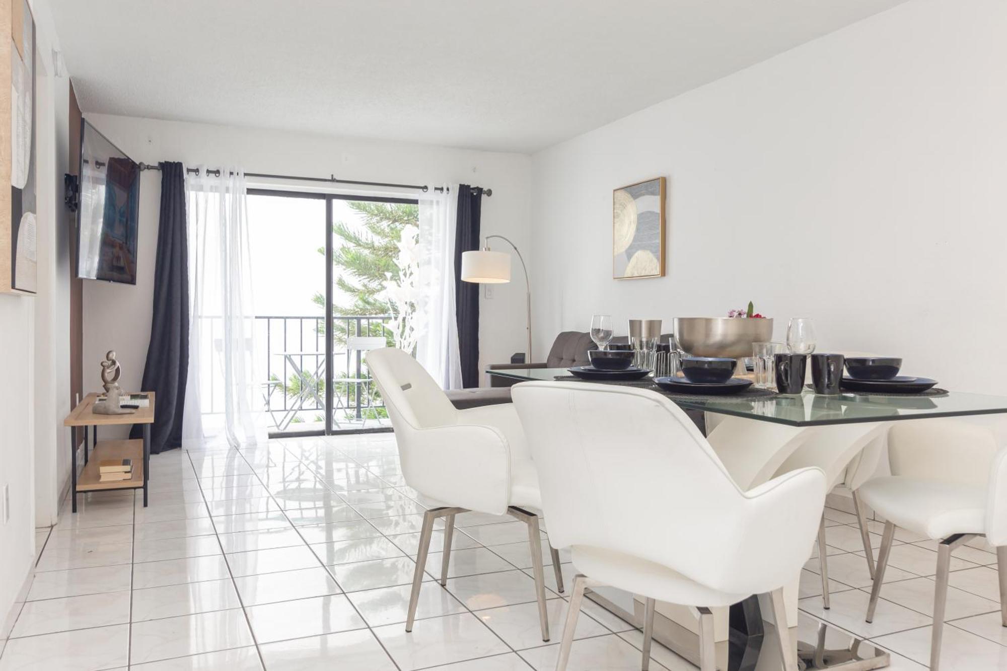 One Bedroom Apartment - With Parking & Balcony - Heart Of Wynwood Miami Eksteriør bilde
